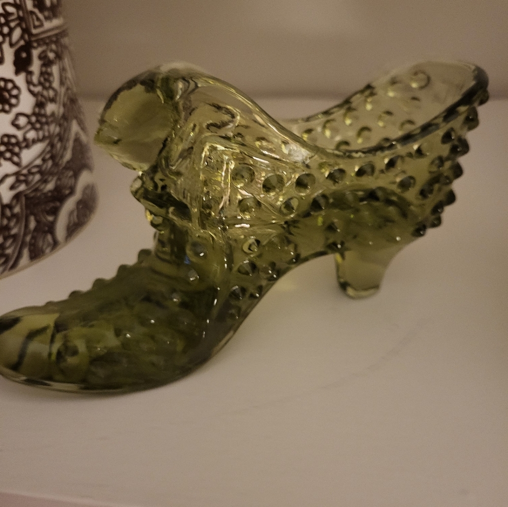 VINTAGE FENTON GLASS DECOR - Picture 2 of 5